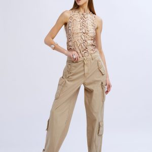 Canotta stampata con collana