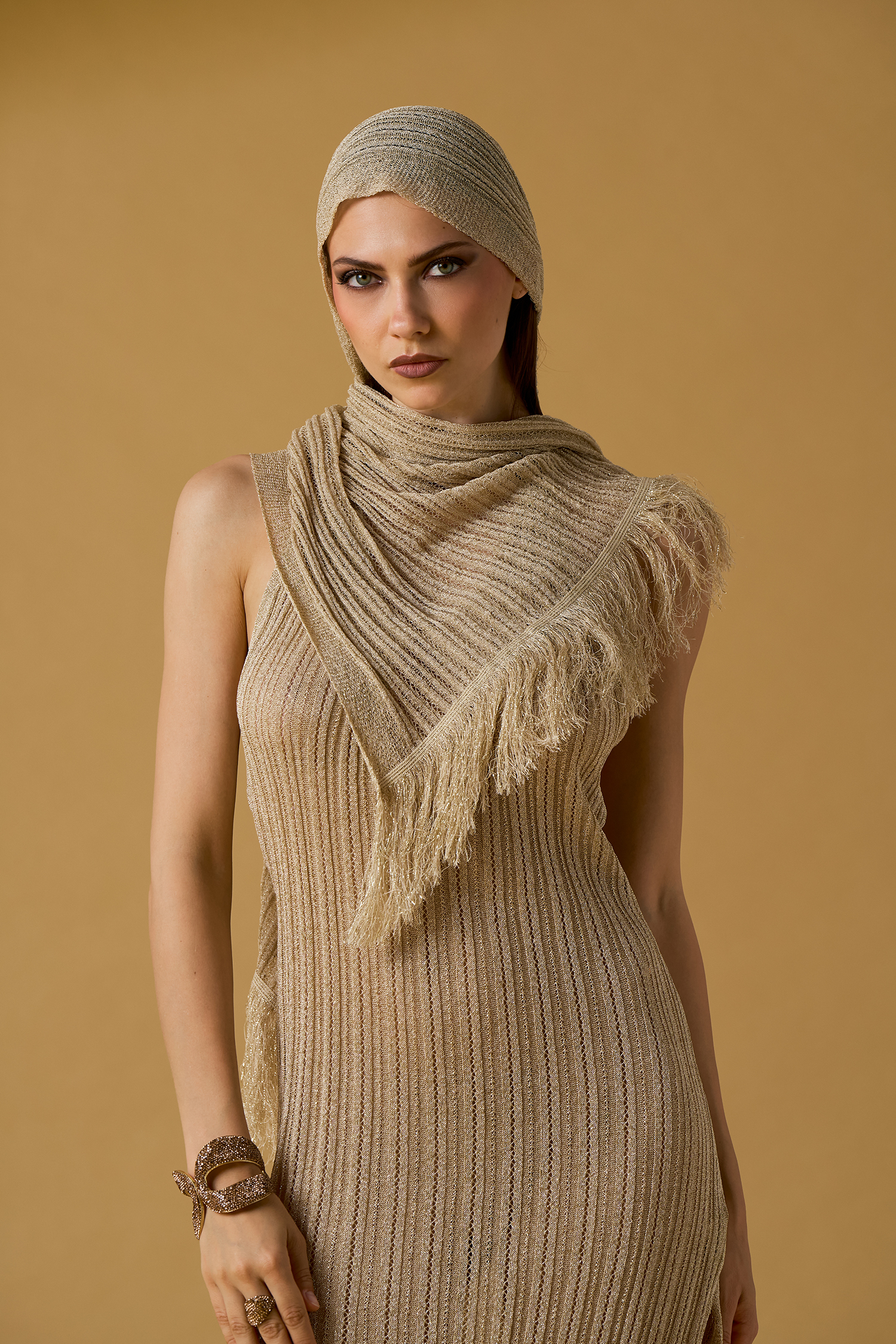 Stola lurex con frange - immagine 3