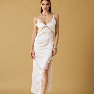 Abito dea raso e pizzo