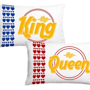 Coppia di Federe Cuscino Letto Sanvalentino – The King – The Queen – Innamorati – Dimensioni: 69×39 cm – Idea Regalo
