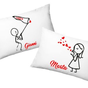 Coppia Federe  Personalizzate – Amore – Acchiappa cuori – Lui e Lei – [PERSONALIZZA NOMI] – Festa Innamorati – Cuscino San Valentino- Idea Regalo Fidanzata – Regalo per Coppia