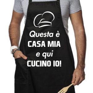 Grembiule da Cucina Divertente – Questa è casa mia e qui cucino io – Grembiuli Divertenti Cucina – Idee Regalo Amici