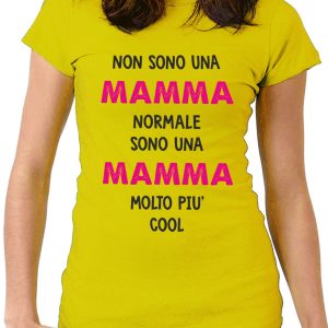 Maglietta Festa della Mamma – Non sono una mamma normale, sono una mamma molto più cool – Festa della Mamma – Regalo Mamma – Tshirt Mamma – Idea Regalo Mamma
