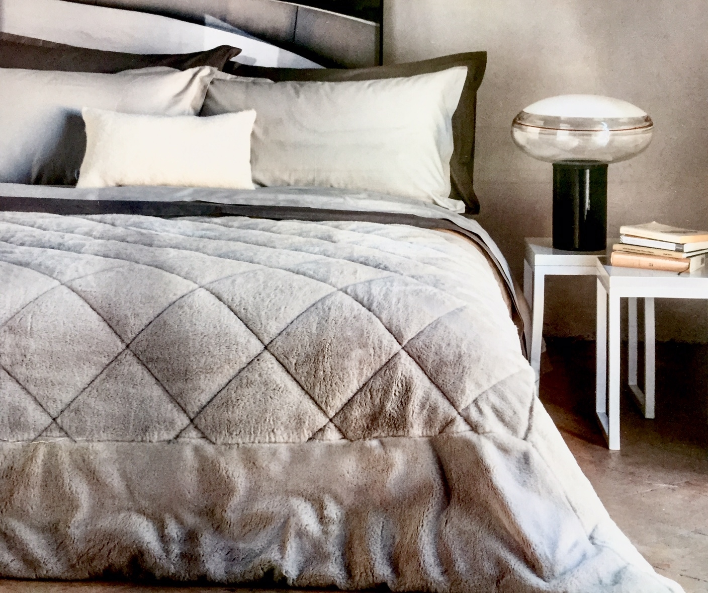 Trapunta Riviera in ecopelliccia con fondo in morbido velluto, leggero e caldo, le riviera trapunte Tie&die di Riviera